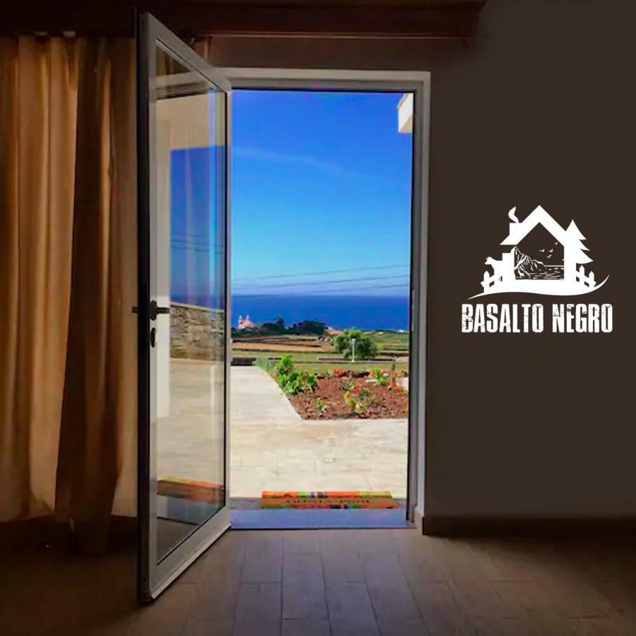 Basalto Negro Al Hotel Angra do Heroismo Bagian luar foto